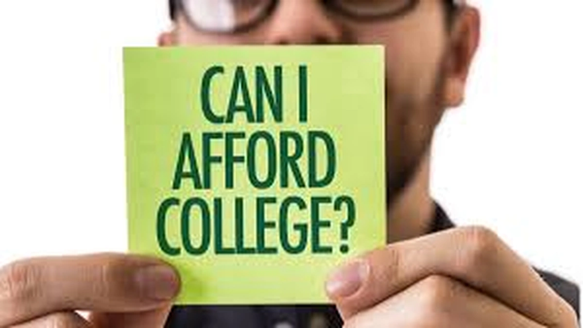 The Core Pillars of Your Eligibility | Credit Score & History